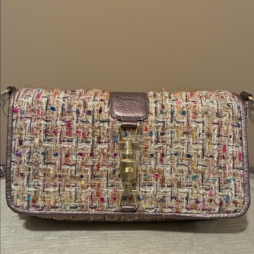 Handbag - Picture 3 of 8